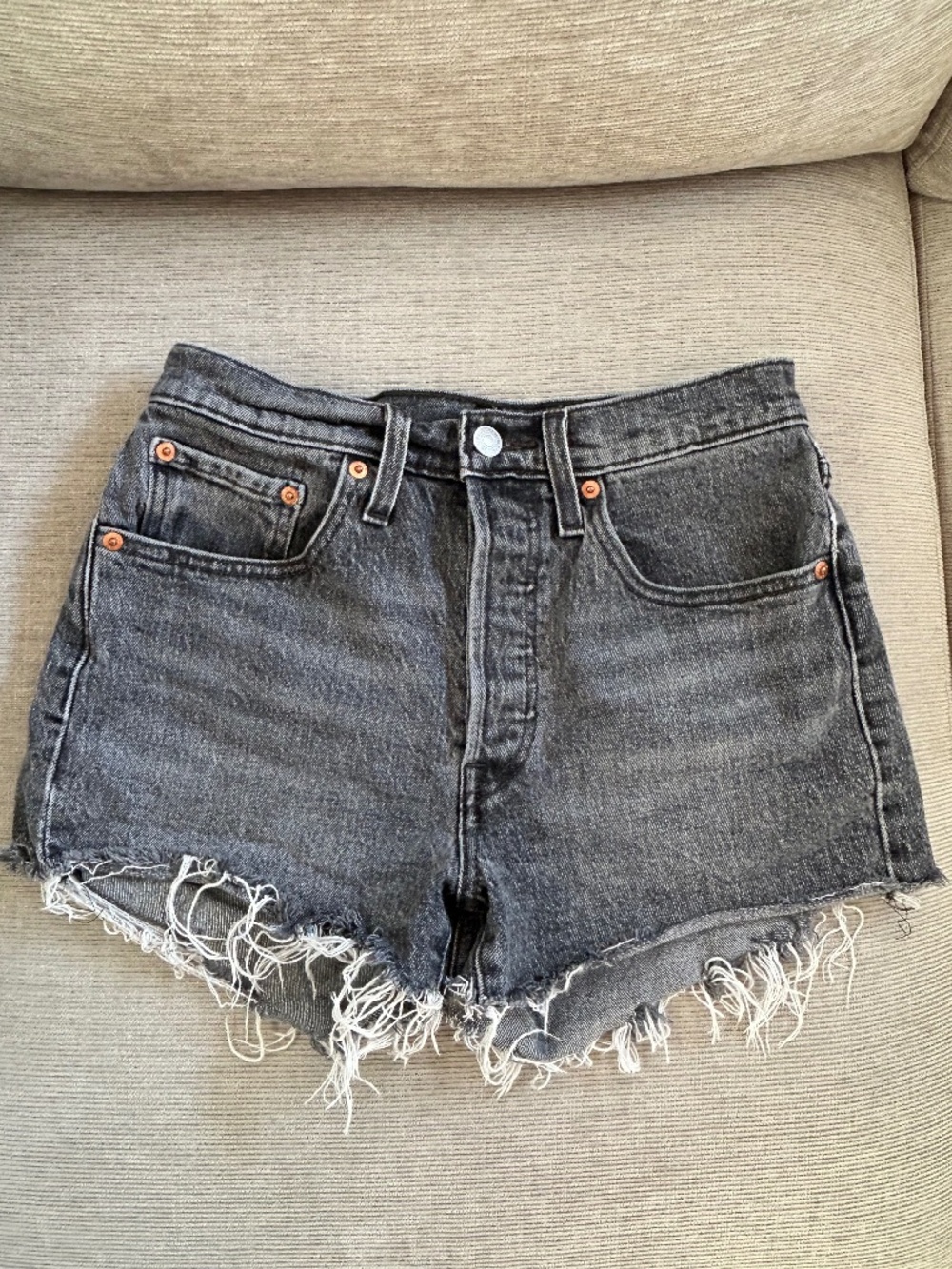 Levis 501 Original Fit High Rise Women's Shorts - Grey/Black - 26